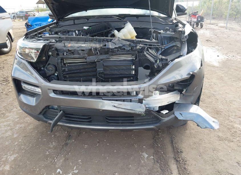 Photo 6 of 2022 Ford Explorer XLT (VIN 1FMSK8DH3NGA98100)