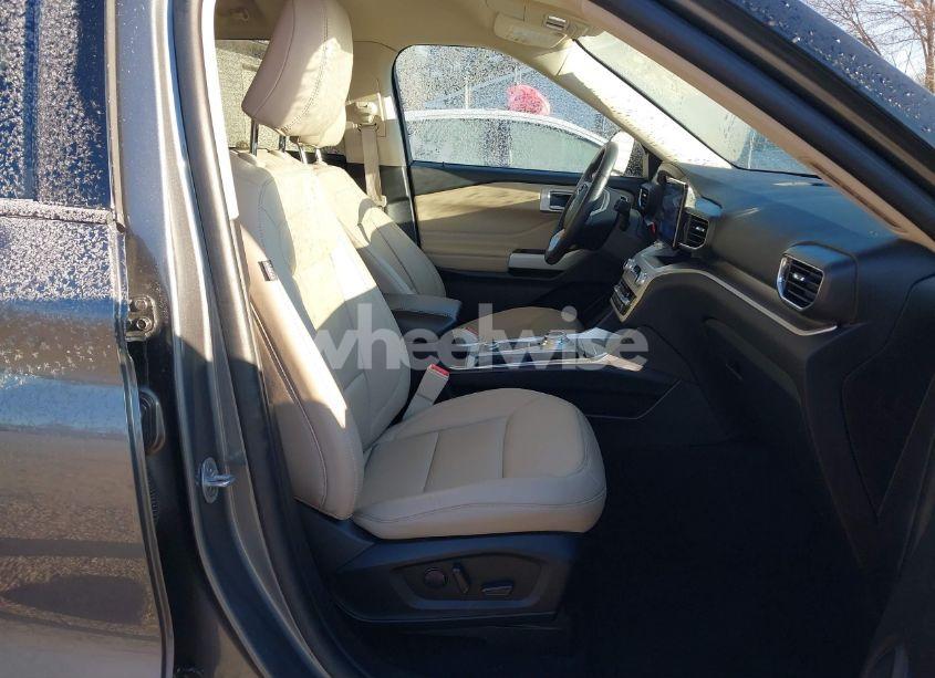 Photo 5 of 2022 Ford Explorer XLT (VIN 1FMSK8DH3NGB54438)