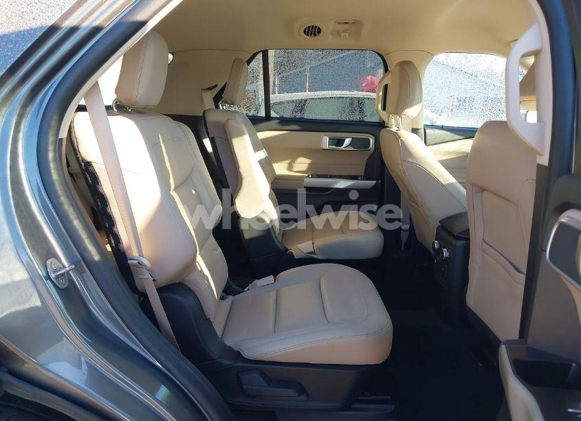Photo 8 of 2022 Ford Explorer XLT (VIN 1FMSK8DH3NGB54438)