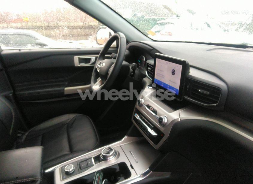 Photo 5 of 2022 Ford Explorer XLT (VIN 1FMSK8DH3NGB81512)