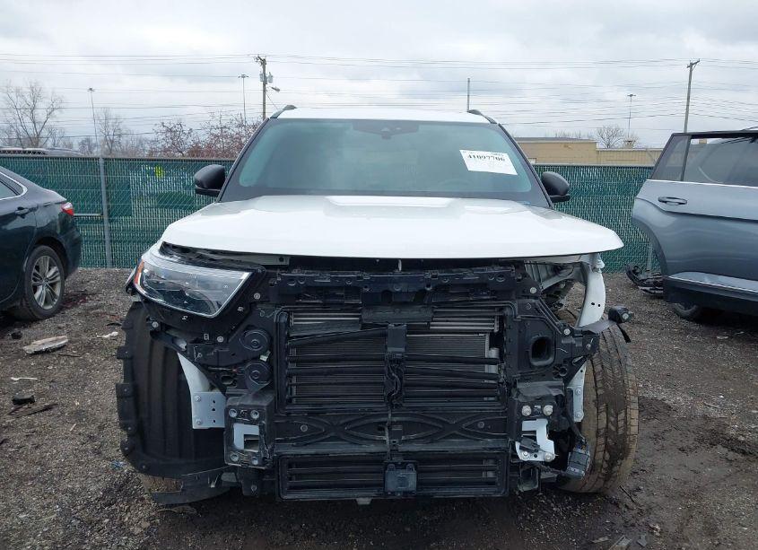 Photo 6 of 2023 Ford Explorer XLT (VIN 1FMSK8DH3PGA74575)