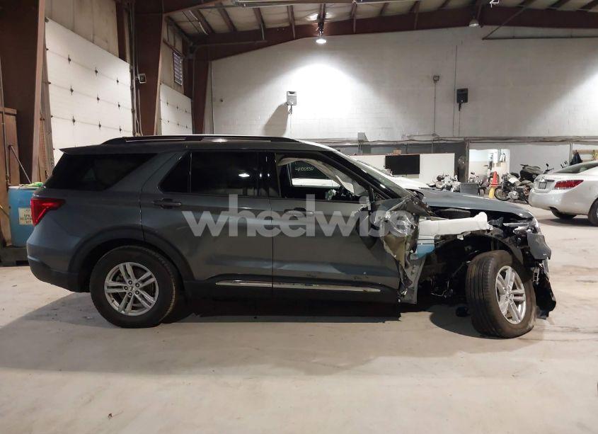 Photo 13 of 2023 Ford Explorer XLT (VIN 1FMSK8DH3PGC31845)