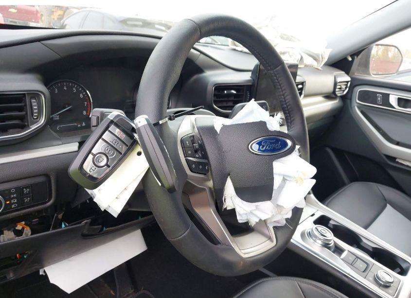 Photo 11 of 2024 Ford Explorer XLT (VIN 1FMSK8DH3RGA17652)
