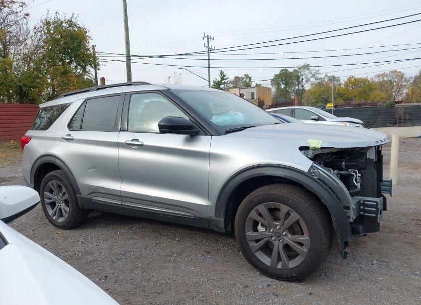Photo 13 of 2024 Ford Explorer XLT (VIN 1FMSK8DH3RGA17652)