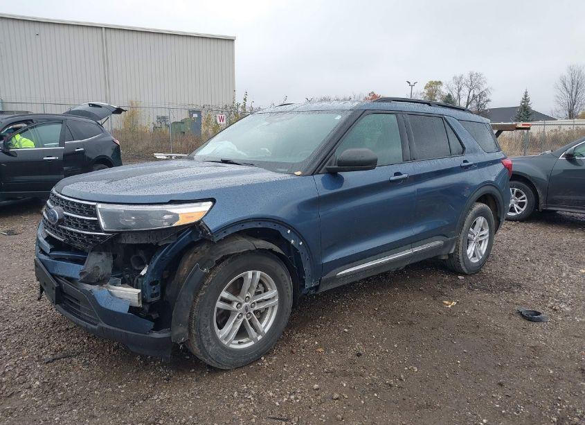 Photo 2 of 2020 Ford Explorer XLT (VIN 1FMSK8DH4LGA37769)