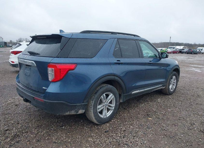 Photo 4 of 2020 Ford Explorer XLT (VIN 1FMSK8DH4LGA37769)
