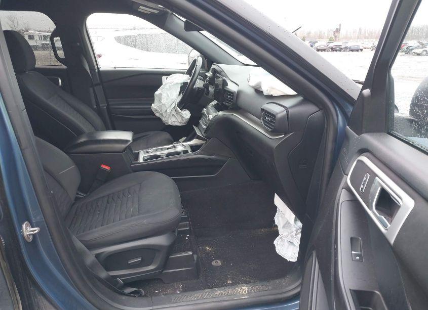 Photo 5 of 2020 Ford Explorer XLT (VIN 1FMSK8DH4LGA37769)