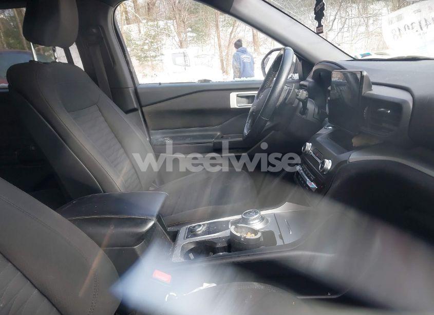 Photo 5 of 2020 Ford Explorer XLT (VIN 1FMSK8DH4LGB37905)