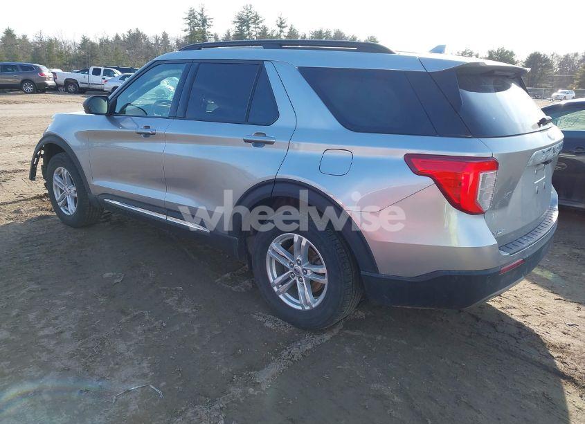 Photo 3 of 2020 Ford Explorer XLT (VIN 1FMSK8DH4LGB72198)