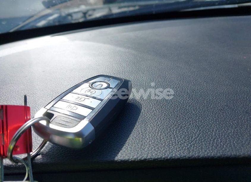 Photo 11 of 2020 Ford Explorer XLT (VIN 1FMSK8DH4LGB91589)