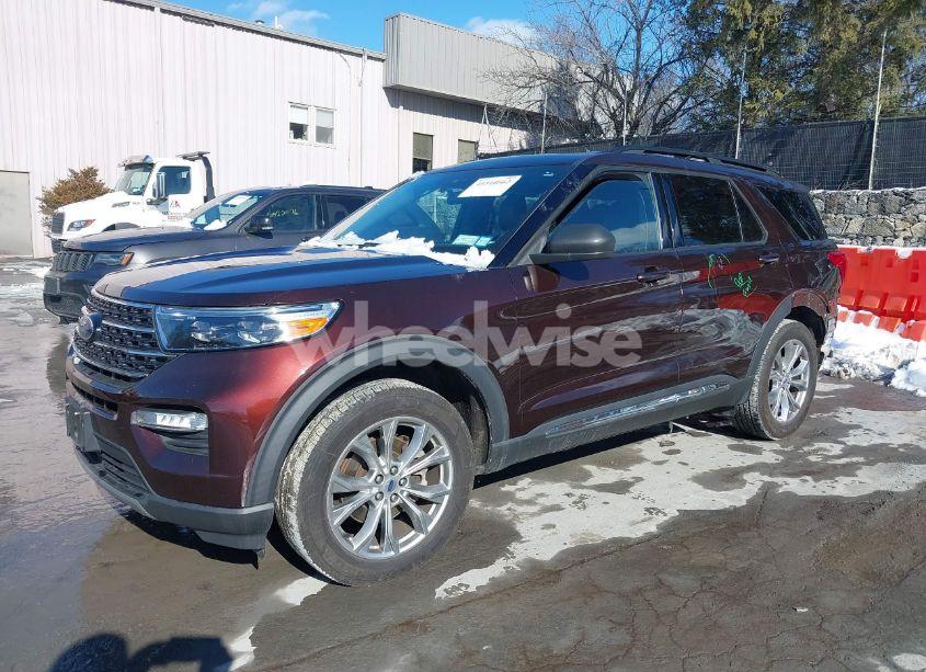 Photo 2 of 2020 Ford Explorer XLT (VIN 1FMSK8DH4LGC20377)