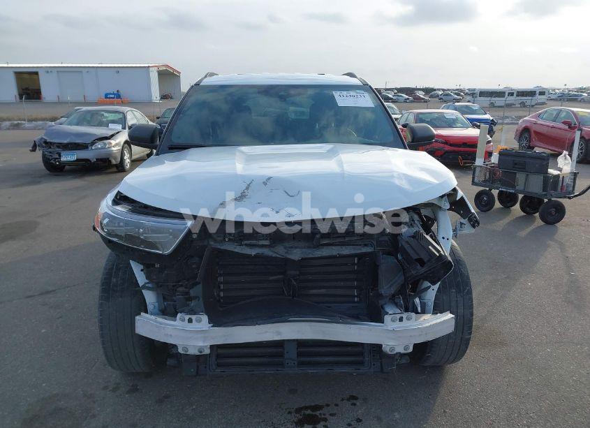 Photo 12 of 2020 Ford Explorer XLT (VIN 1FMSK8DH4LGC26437)