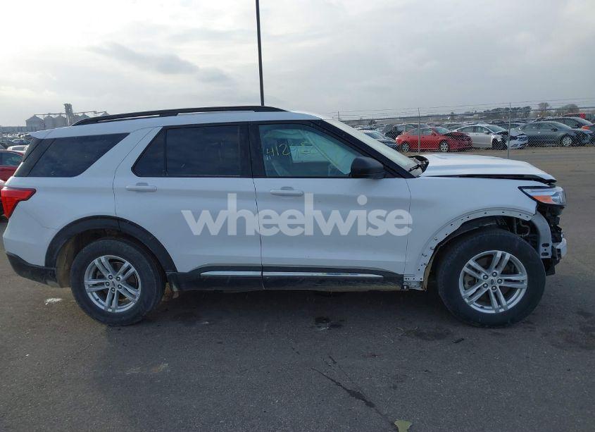 Photo 13 of 2020 Ford Explorer XLT (VIN 1FMSK8DH4LGC26437)