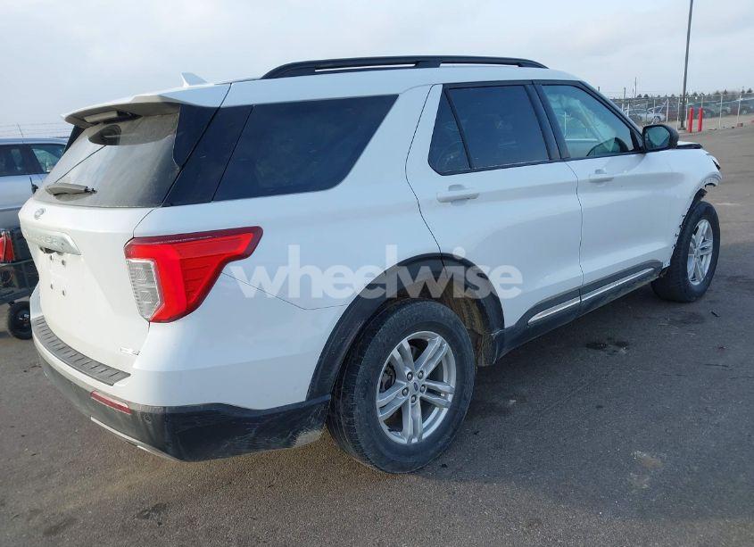 Photo 4 of 2020 Ford Explorer XLT (VIN 1FMSK8DH4LGC26437)