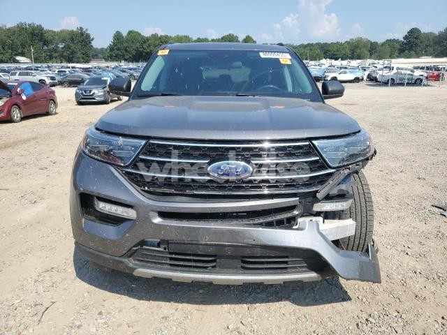 Photo 2 of 2021 FORD EXPLORER XLT (VIN 1FMSK8DH4MGC04195)