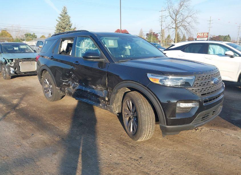 2022 Ford Explorer XLT (VIN 1FMSK8DH4NGB52715) main photo