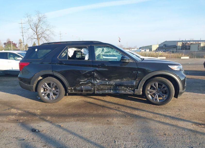 Photo 13 of 2022 Ford Explorer XLT (VIN 1FMSK8DH4NGB52715)