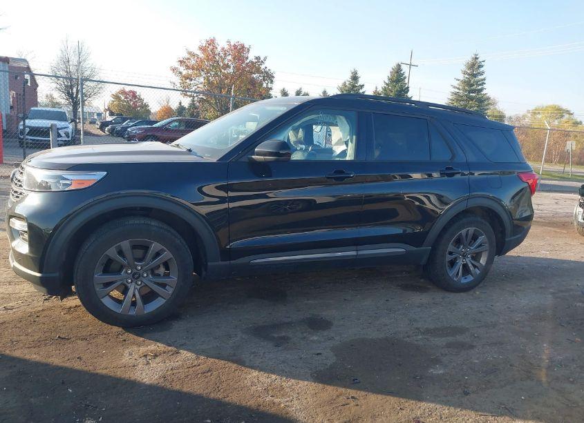 Photo 14 of 2022 Ford Explorer XLT (VIN 1FMSK8DH4NGB52715)