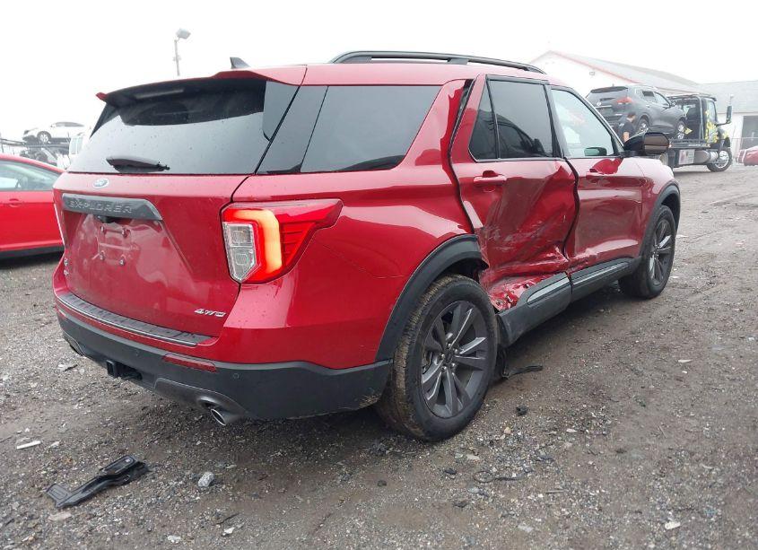 Photo 4 of 2022 Ford Explorer XLT (VIN 1FMSK8DH4NGC08152)