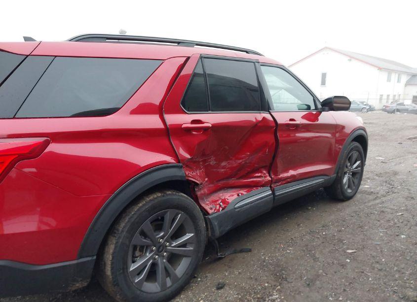 Photo 6 of 2022 Ford Explorer XLT (VIN 1FMSK8DH4NGC08152)