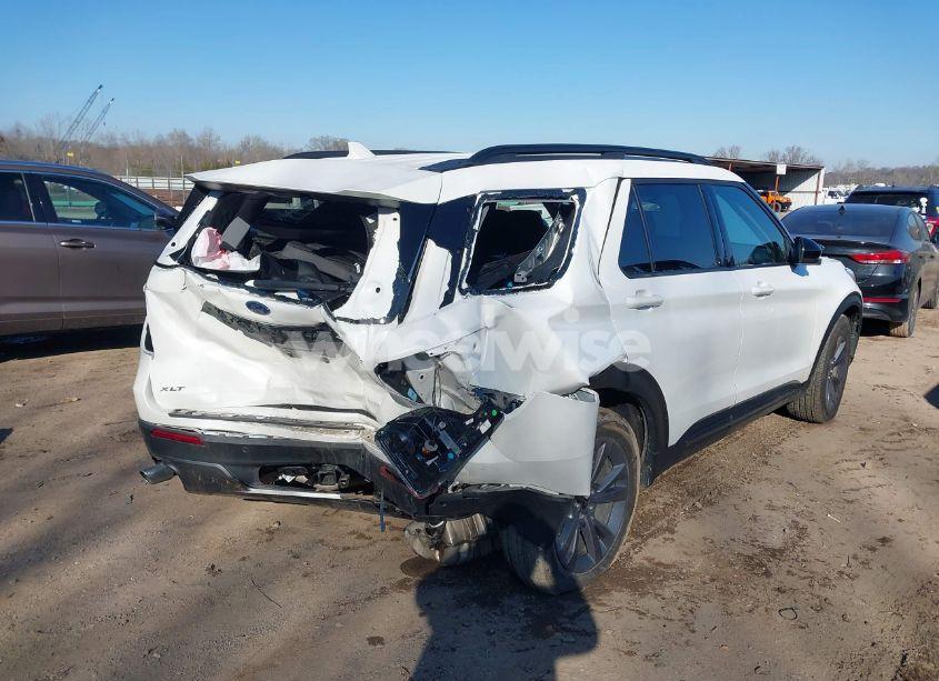 Photo 4 of 2023 Ford Explorer XLT (VIN 1FMSK8DH4PGA75394)