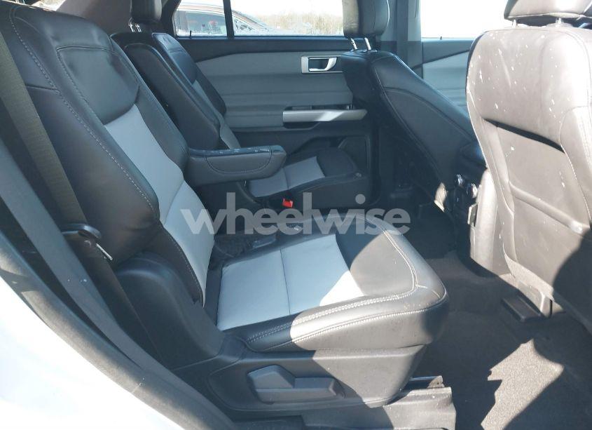 Photo 8 of 2023 Ford Explorer XLT (VIN 1FMSK8DH4PGA75394)