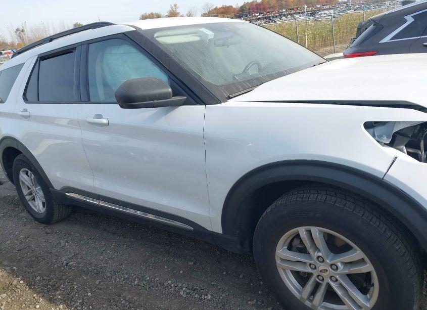 Photo 13 of 2023 Ford Explorer XLT (VIN 1FMSK8DH4PGB27994)