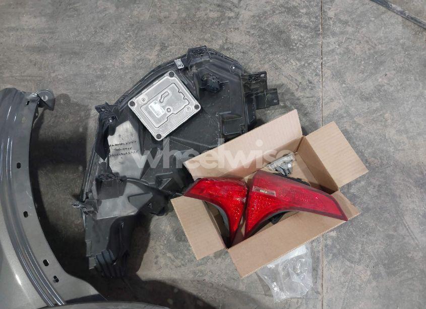 Photo 18 of 2023 Ford Explorer XLT (VIN 1FMSK8DH4PGB32936)