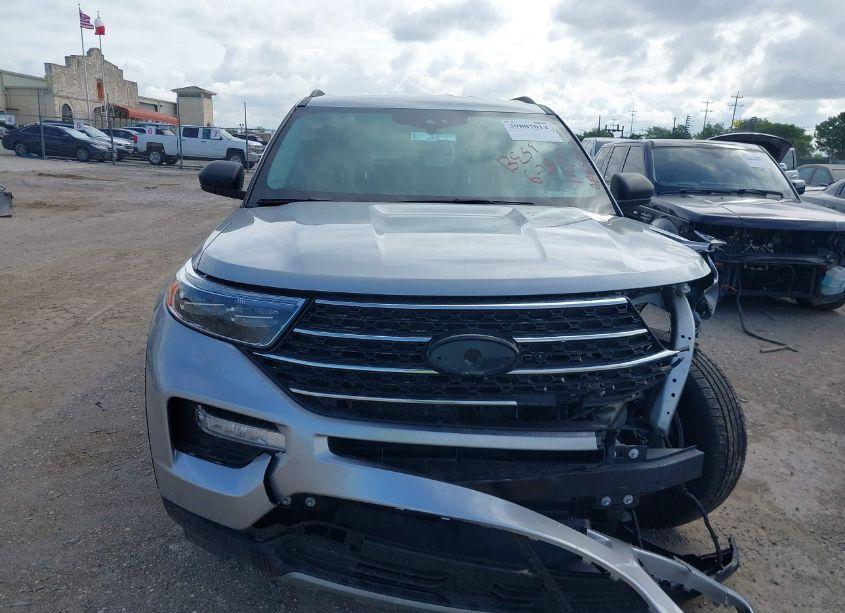 Photo 12 of 2023 Ford Explorer XLT (VIN 1FMSK8DH4PGB60705)