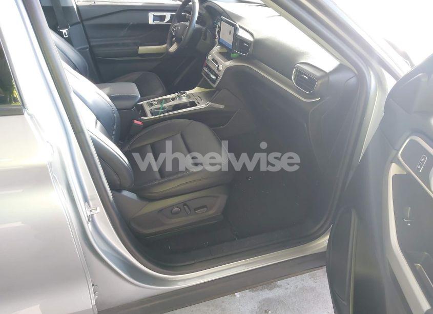 Photo 5 of 2023 Ford Explorer XLT (VIN 1FMSK8DH4PGB92201)