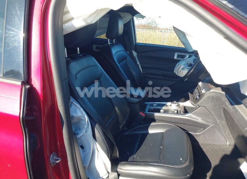 Photo 5 of 2020 Ford Explorer XLT (VIN 1FMSK8DH5LGA37652)