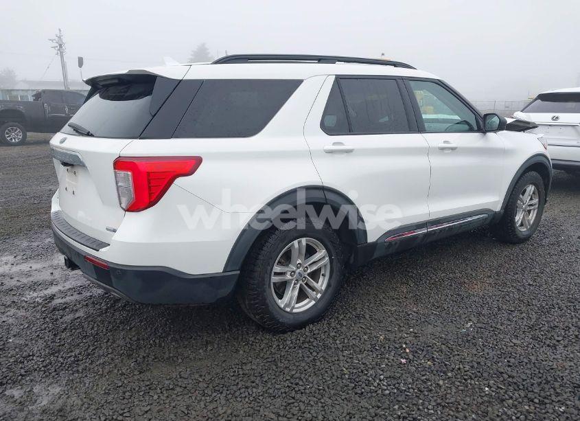 Photo 4 of 2020 Ford Explorer XLT (VIN 1FMSK8DH5LGB06632)