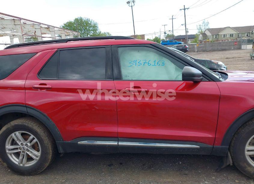 Photo 14 of 2020 Ford Explorer XLT (VIN 1FMSK8DH5LGB70587)