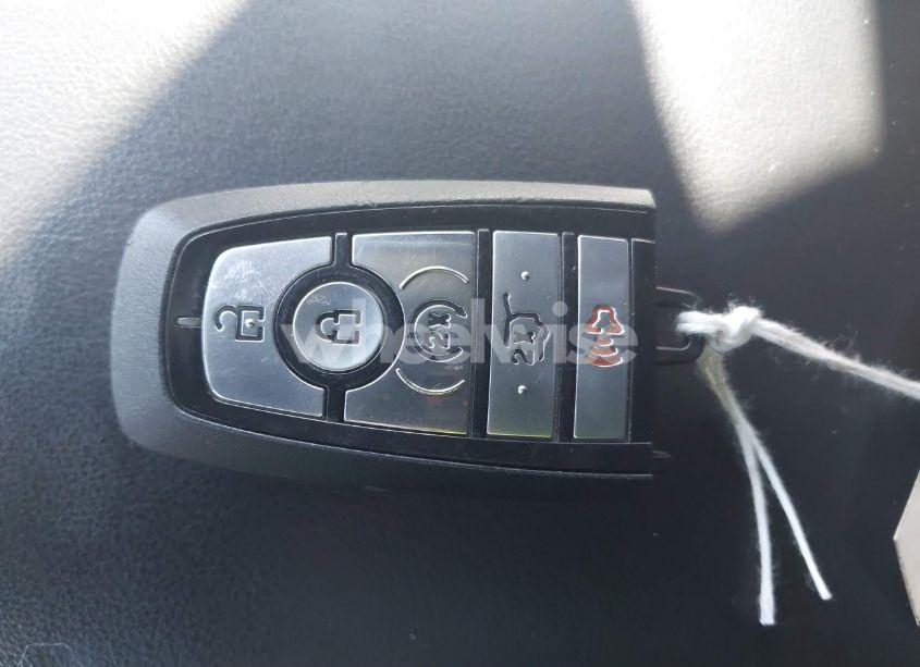 Photo 11 of 2020 Ford Explorer XLT (VIN 1FMSK8DH5LGC26821)