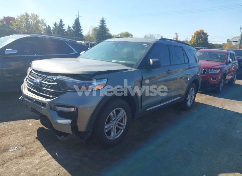 Photo 2 of 2020 Ford Explorer XLT (VIN 1FMSK8DH5LGC26821)