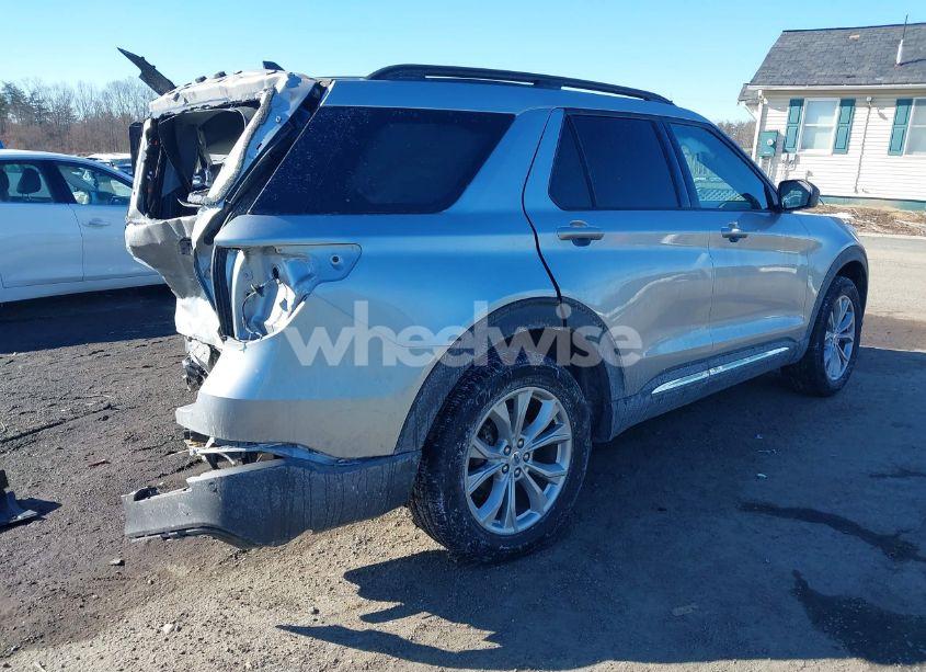 Photo 4 of 2021 Ford Explorer XLT (VIN 1FMSK8DH5MGA10162)
