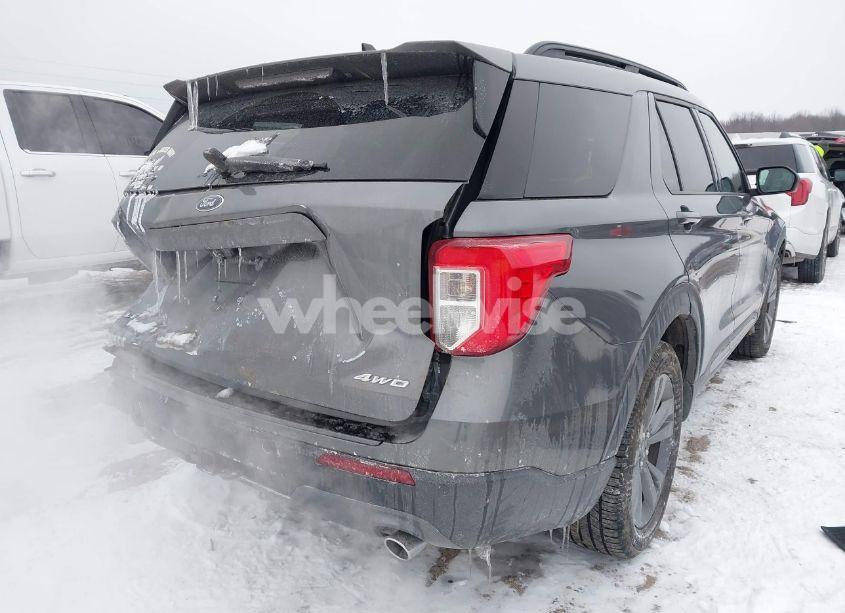 Photo 4 of 2021 Ford Explorer XLT (VIN 1FMSK8DH5MGA14163)