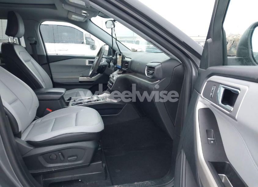 Photo 5 of 2021 Ford Explorer XLT (VIN 1FMSK8DH5MGA14163)