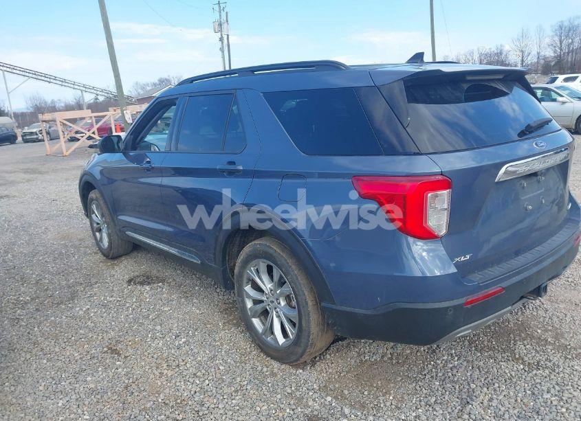 Photo 3 of 2021 Ford Explorer XLT (VIN 1FMSK8DH5MGA48748)