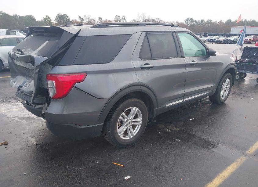 Photo 4 of 2021 Ford Explorer XLT (VIN 1FMSK8DH5MGC01046)