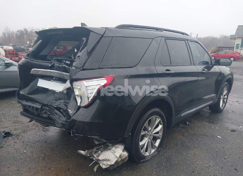 Photo 4 of 2021 Ford Explorer XLT (VIN 1FMSK8DH5MGC51378)