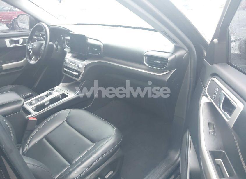 Photo 5 of 2021 Ford Explorer XLT (VIN 1FMSK8DH5MGC51378)