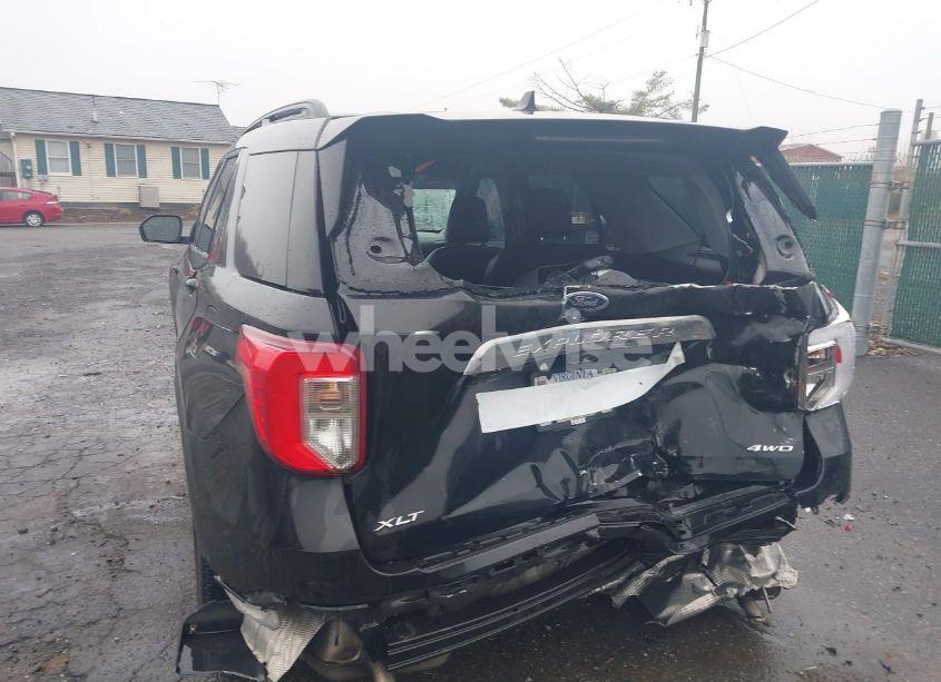 Photo 6 of 2021 Ford Explorer XLT (VIN 1FMSK8DH5MGC51378)
