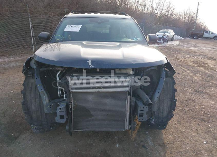 Photo 13 of 2022 Ford Explorer XLT (VIN 1FMSK8DH5NGA74347)