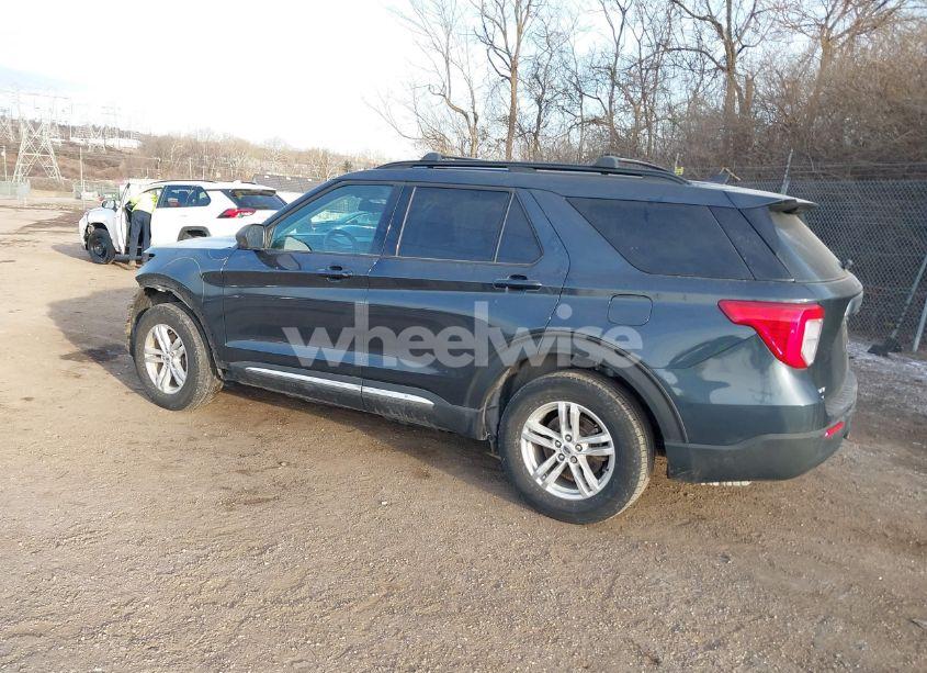 Photo 3 of 2022 Ford Explorer XLT (VIN 1FMSK8DH5NGA74347)
