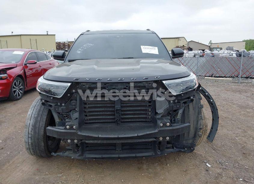 Photo 13 of 2022 Ford Explorer XLT (VIN 1FMSK8DH5NGB07914)