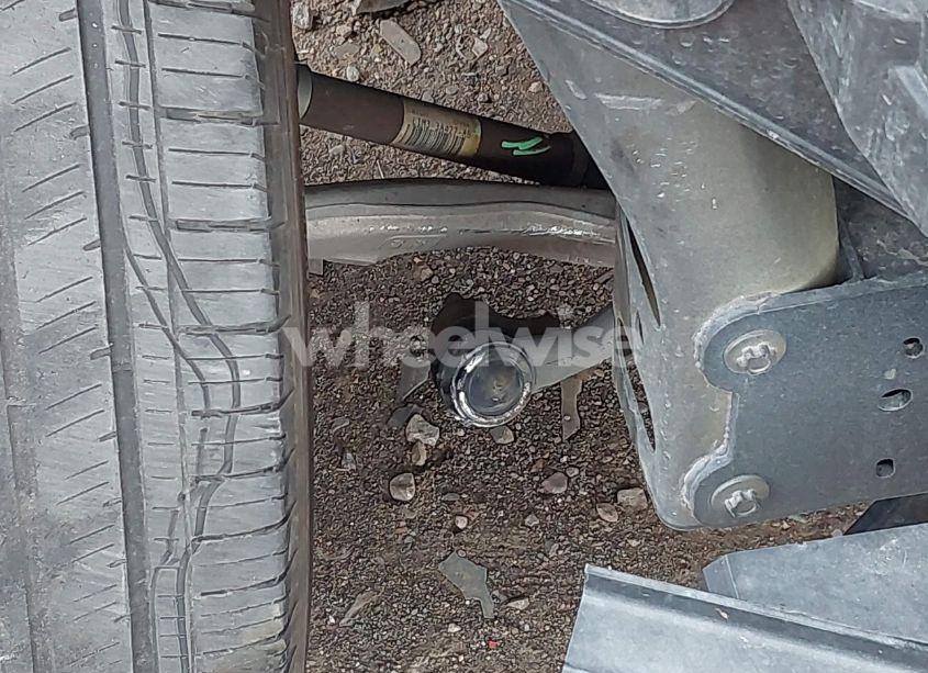 Photo 18 of 2022 Ford Explorer XLT (VIN 1FMSK8DH5NGB07914)