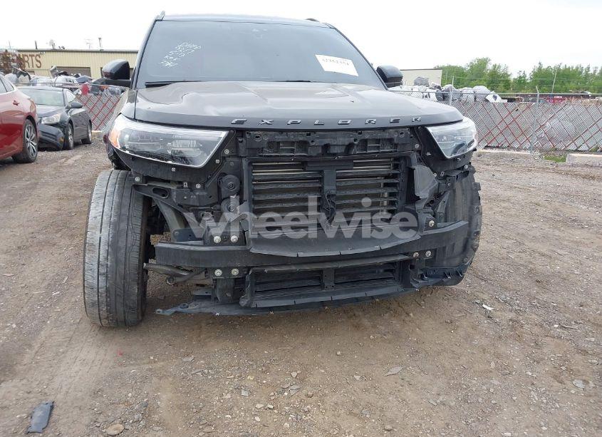 Photo 6 of 2022 Ford Explorer XLT (VIN 1FMSK8DH5NGB07914)