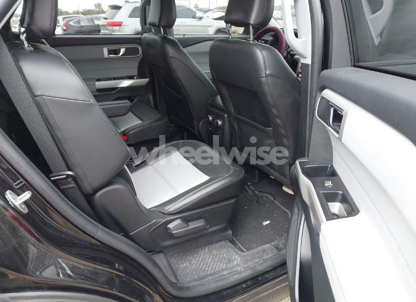 Photo 8 of 2022 Ford Explorer XLT (VIN 1FMSK8DH5NGB07914)