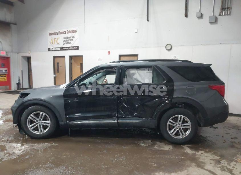 Photo 13 of 2023 Ford Explorer XLT (VIN 1FMSK8DH5PGA61147)